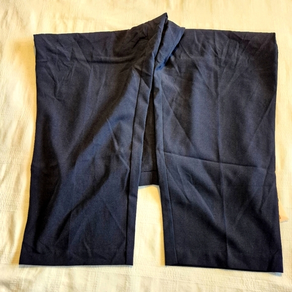 Dressbarn women's size 18W navy blue dress pants, have stretch, NWT - Picture 6 of 10